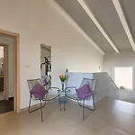 1520 Villa